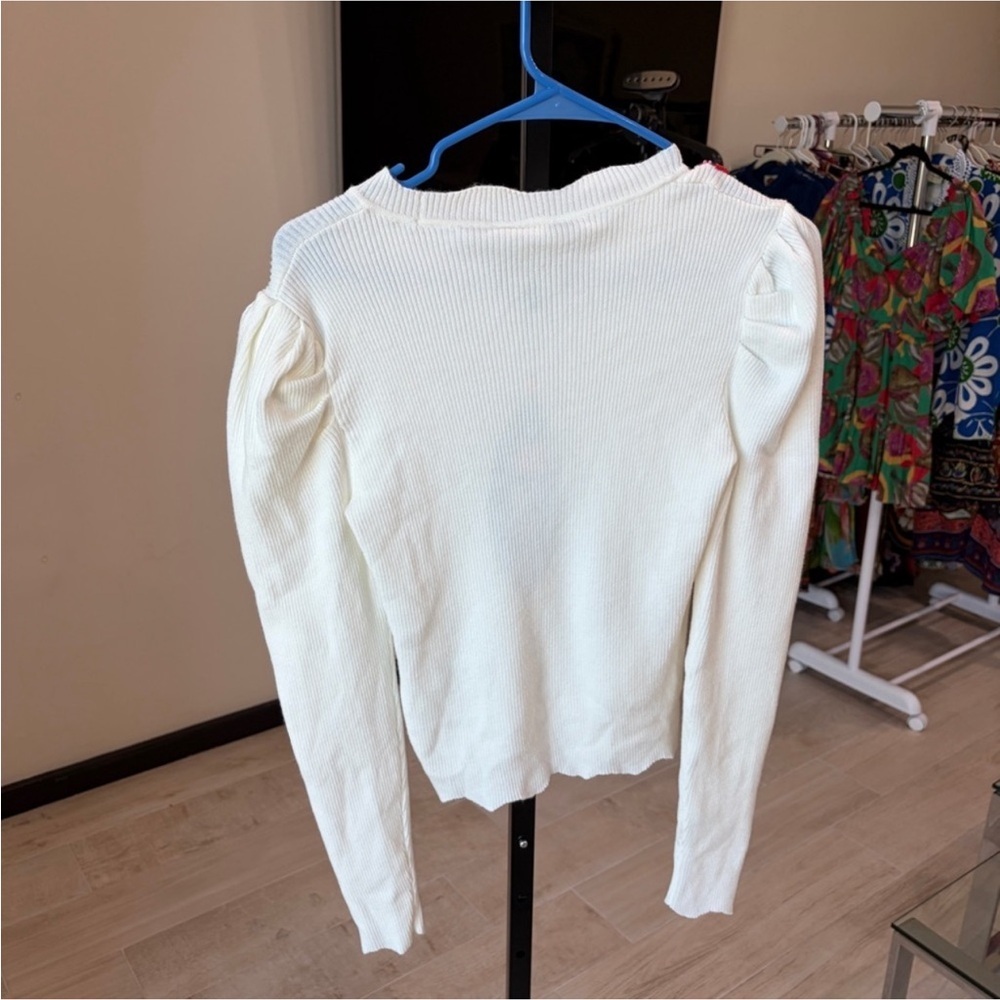 Farm Rio: Off-White Flower Embroidery Knit Top - Picture 5 of 12